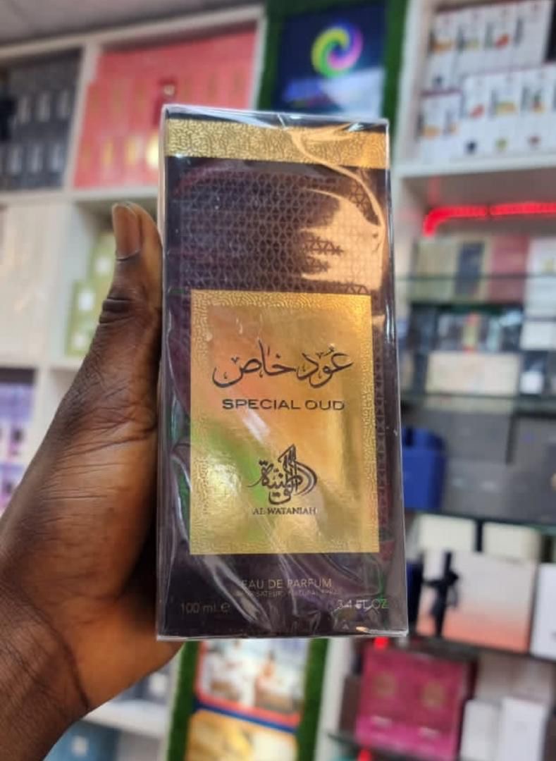 SPECIAL OUD