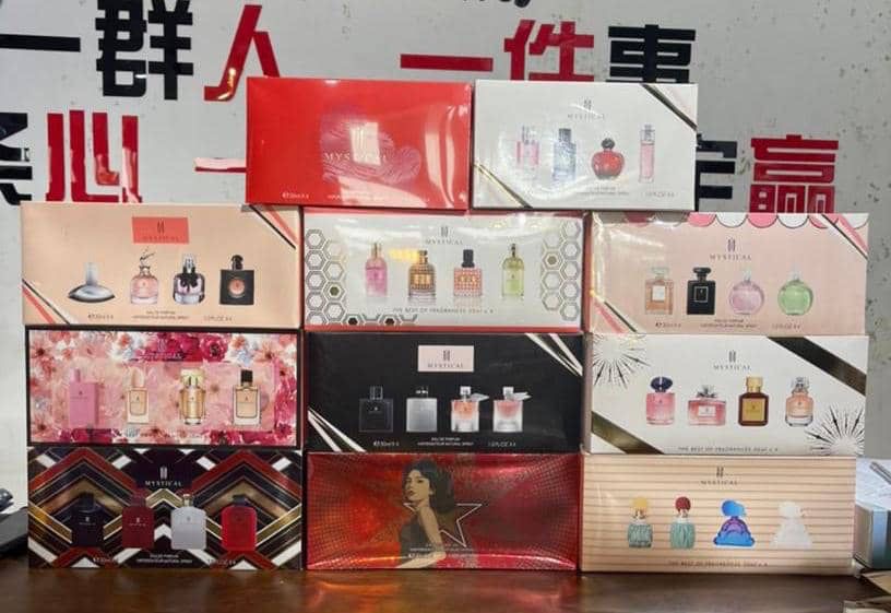 4 in 1 PERFUME GIFT SETS